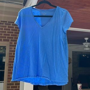 Lily size medium tee excellent used condition